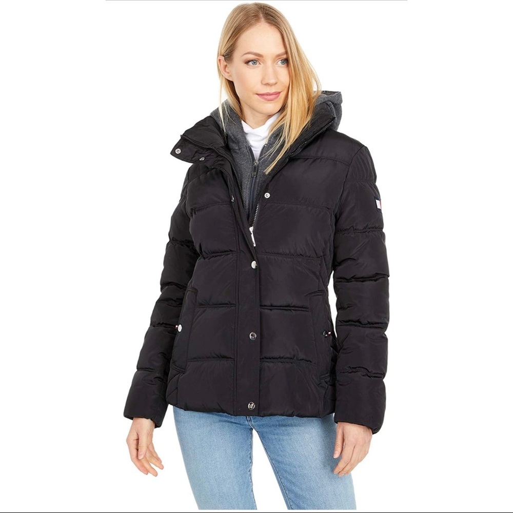 ✨Tommy Hilfiger Black Puffer Hood Jacket Small